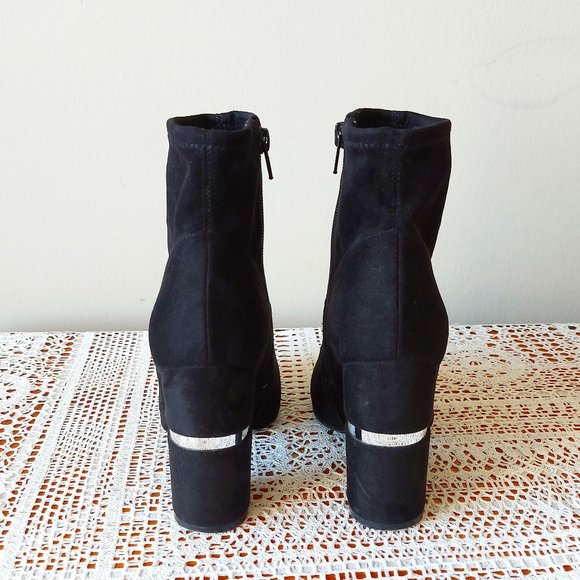 Marc Fisher Booties Size 6 Black Suede Block Heel Goth Boho Paisley Ankle Boots - Picture 5 of 12